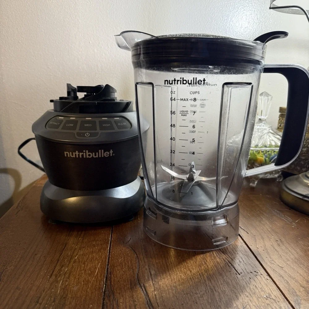 Nutribullet Blender 64 Oz Model NBC-12A 1200 Watt Tested Works Heavy Duty